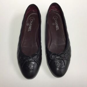 CHANEL CC LOGO BLACK QUILTED LEATHER CLASSIC CAP FLATS SHOES SLIPPER 40